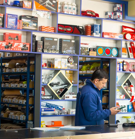 VENTAS DE REPUESTOS EN TRUCKSERVICE